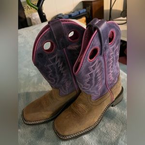 Smokey Mountain Girl Boots, Size 1, light brown on bottom purple and pink tops